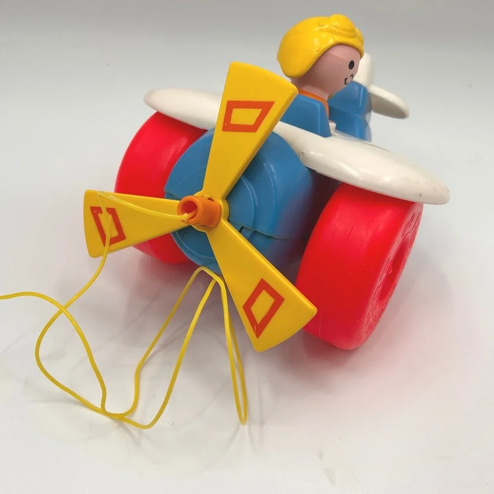 Vintage 1980 Fisher Price #171 Pull Along Airplane Toy Pilot Propeller Collector